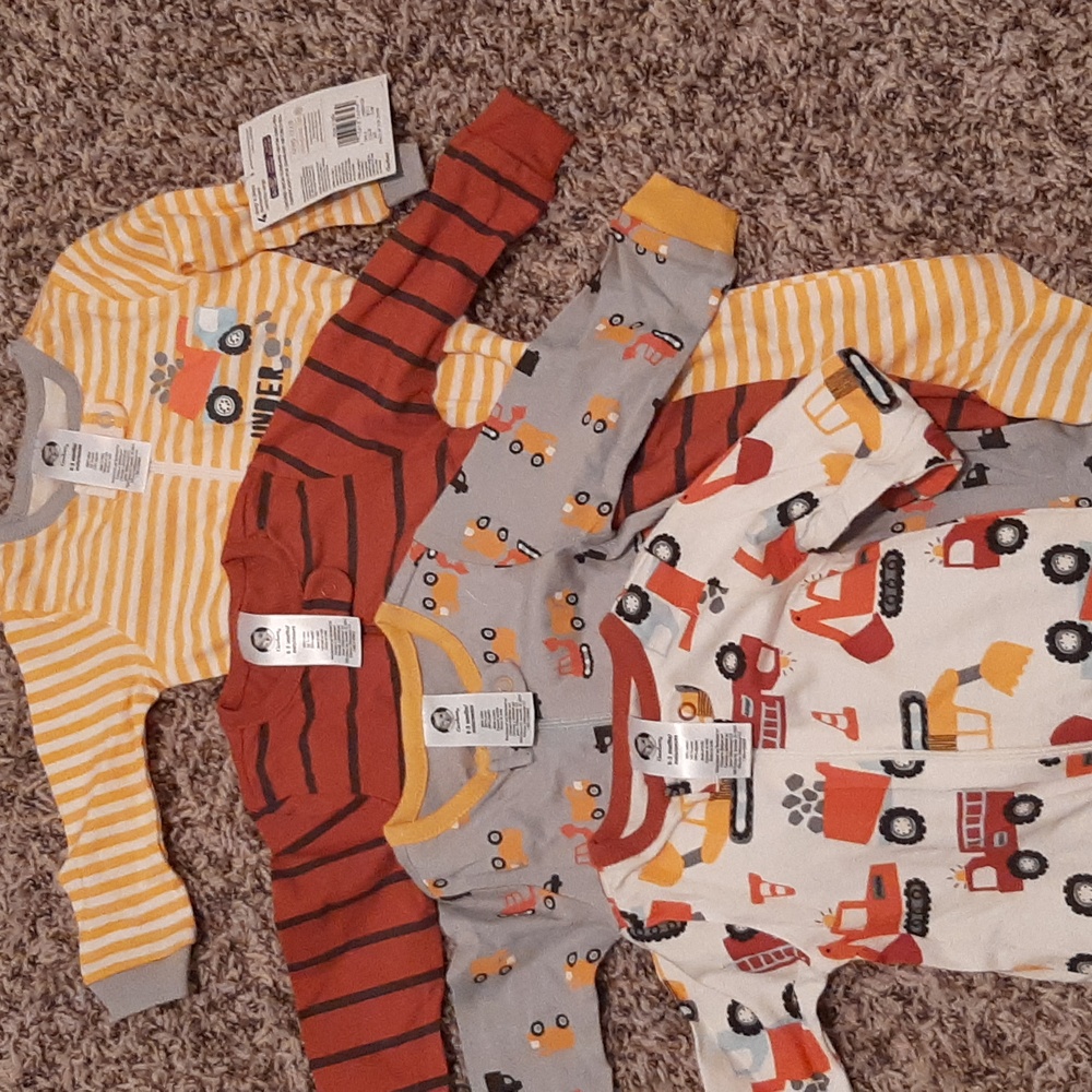 Sleep and Play Lot